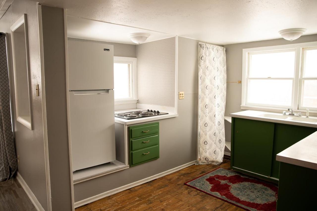Rustic 2 Bedroom Boho Apartment Laramie Exterior foto